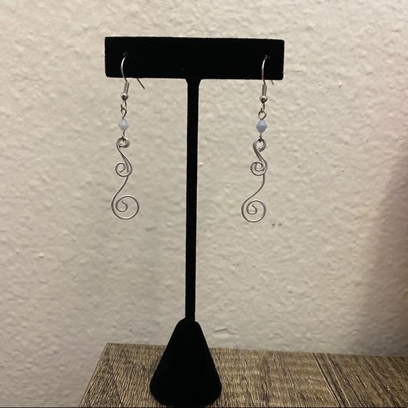 Earrings - Picture 3 of 4